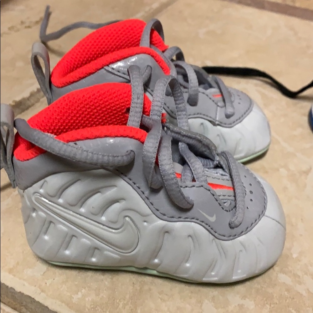 Nike forms 2c